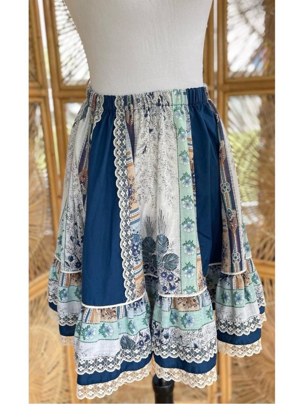 Vintage Tater Sax Western Prairie Blue Floral Lace Square Dance Skirt